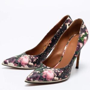 Givenchy Black Heels Elegant Design